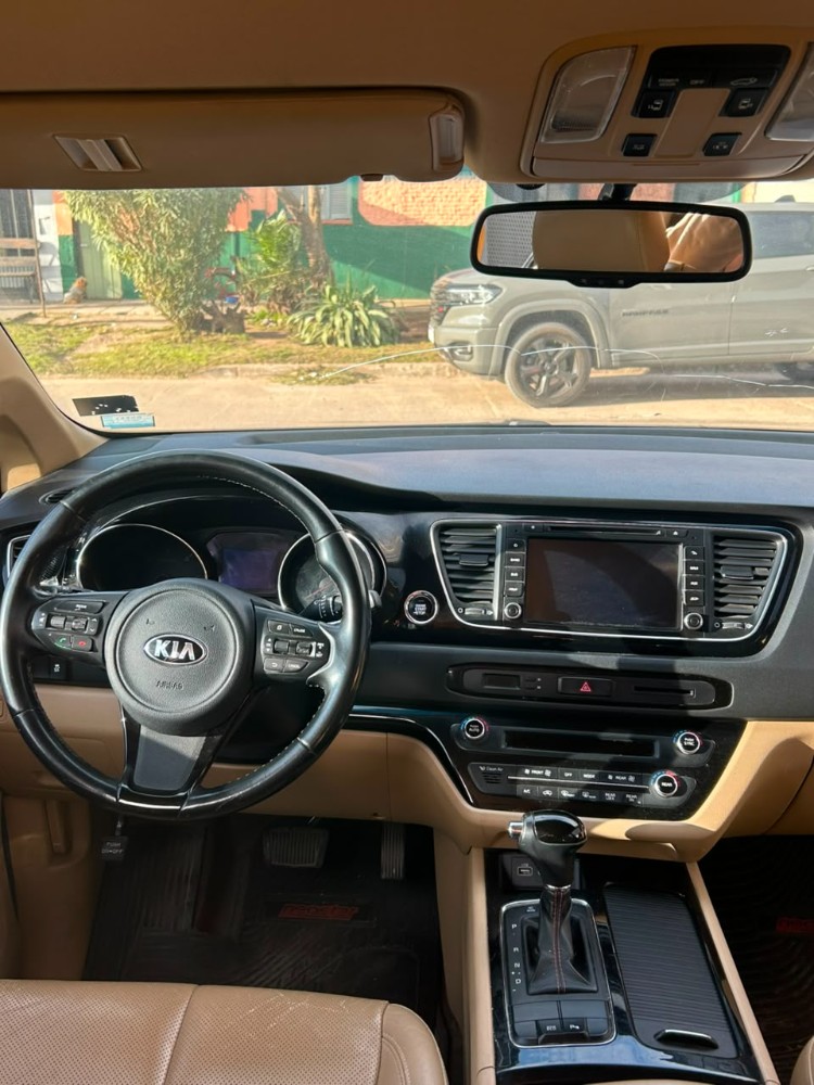 Kia CARNIVAL Van 2,2 Crdi 6AT 11p Premium 2017 — foto 10